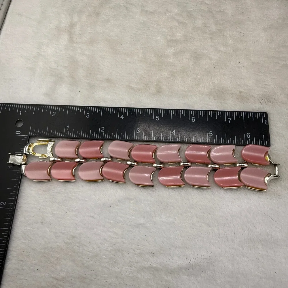 Vintage Lisner REPAIR Bracelet Pink Thermoset Silver Tone Mid-Century 7in READ